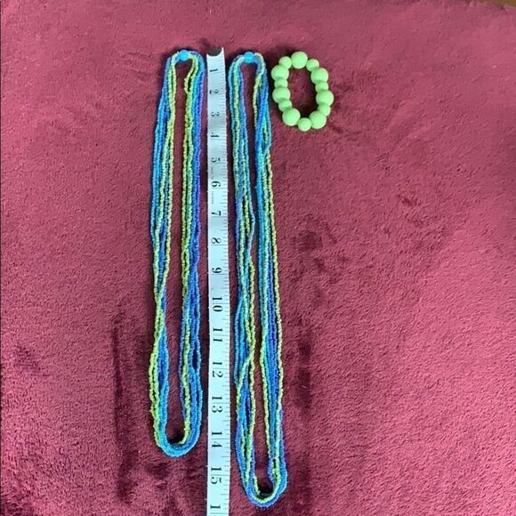 Green and Blue beaded necklaces and bracelet set - Picture 4 of 4